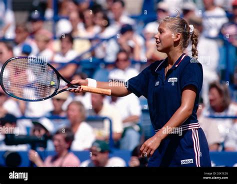 anna kournikova tennis 1996